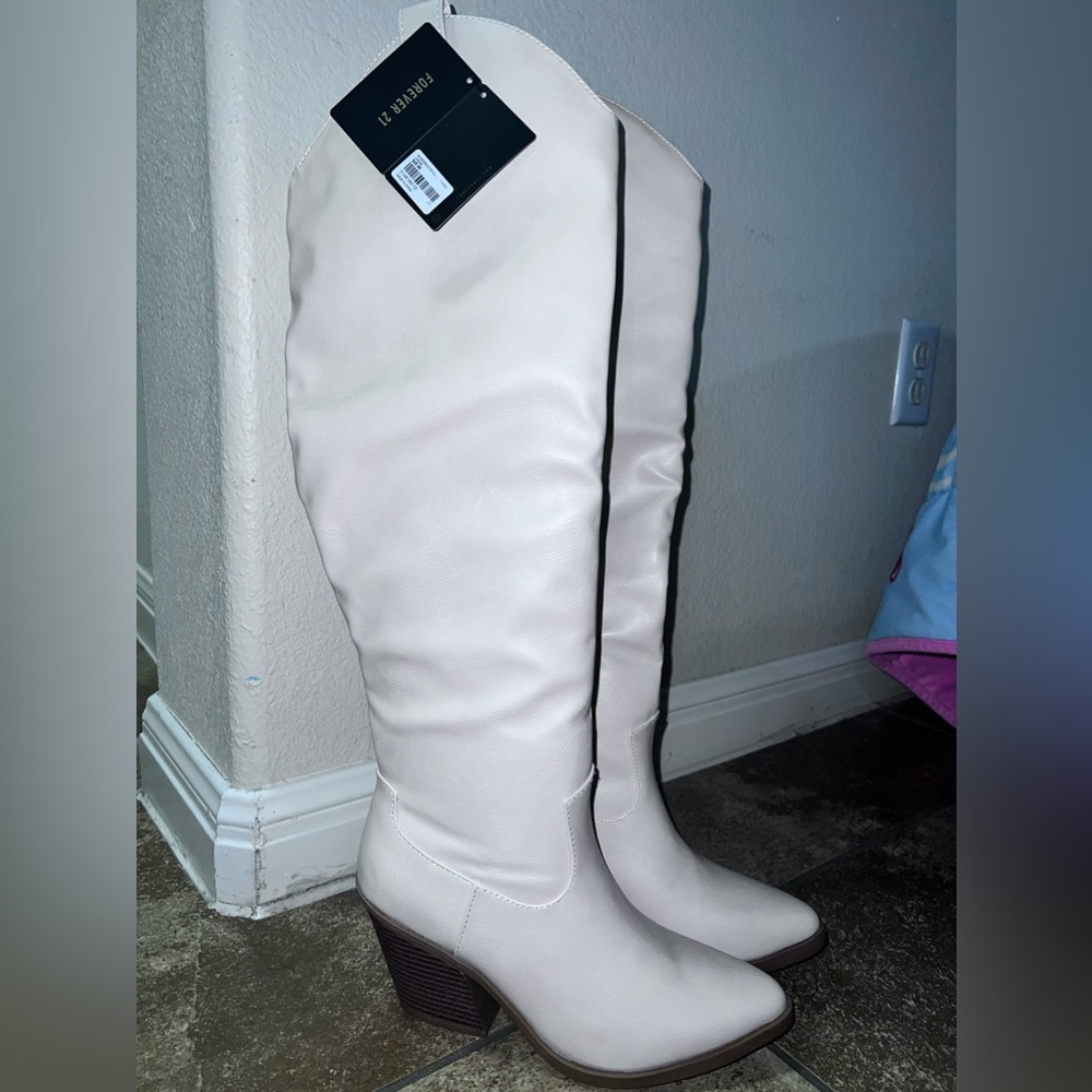 Tall cream boots. Forever 21 size 7. New with tags